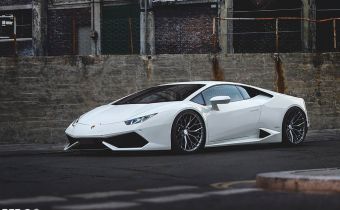 Lamborghini Huracan White Sff2