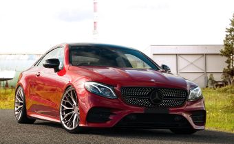 Mercedes Benz E 300 Amg Line Coupe Sff2 Red